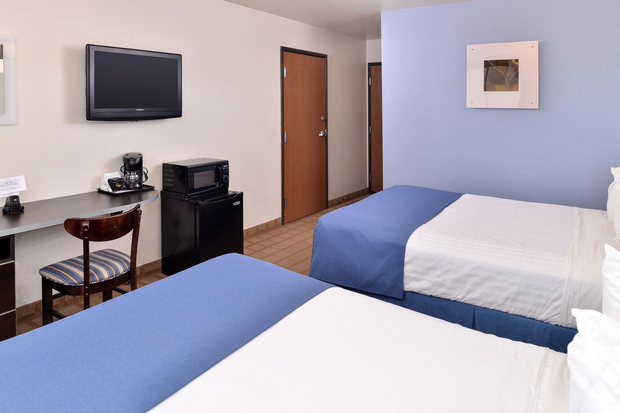 Microtel Inn & Suites By Wyndham Klamath Falls Exterior foto