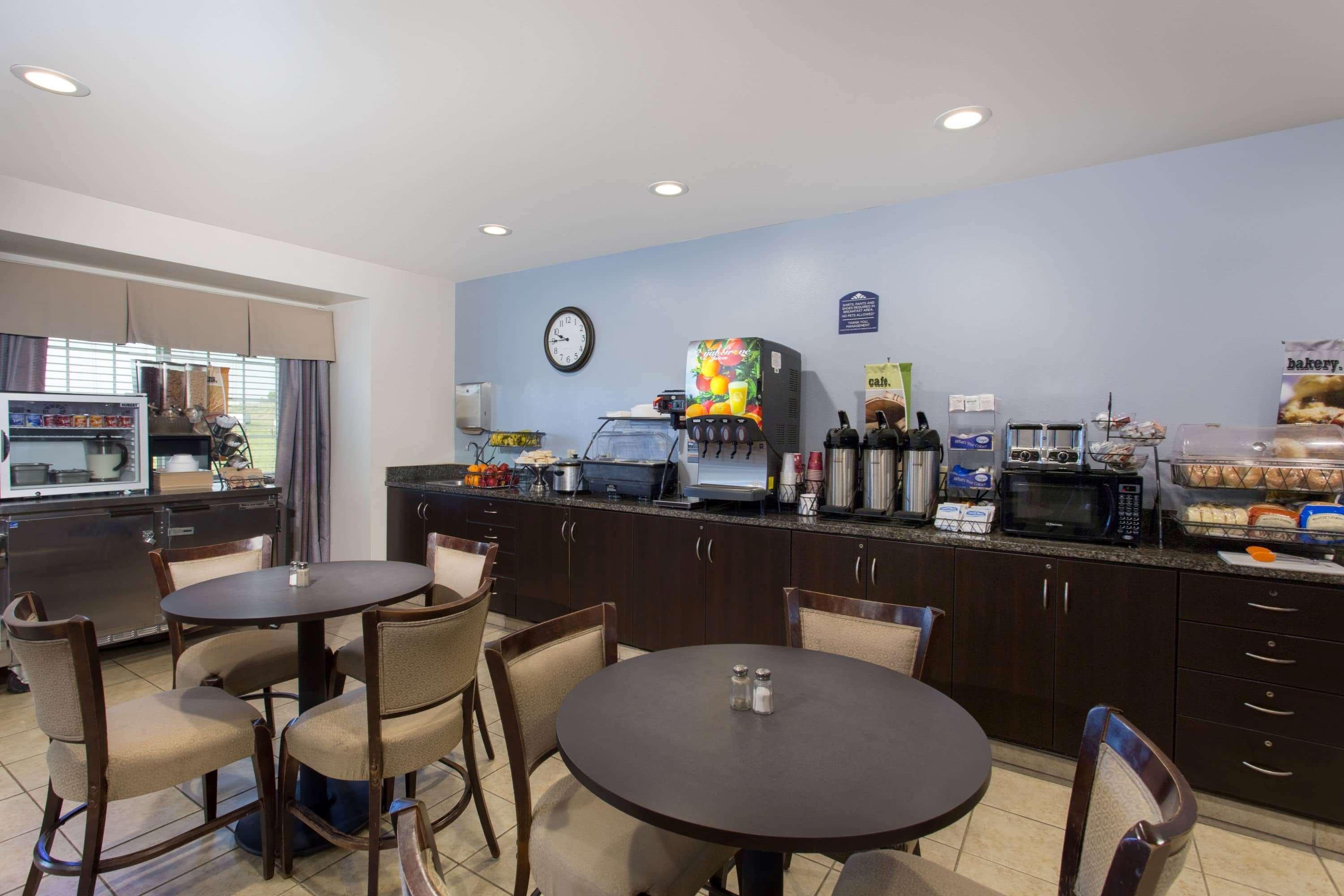 Microtel Inn & Suites By Wyndham Klamath Falls Exterior foto